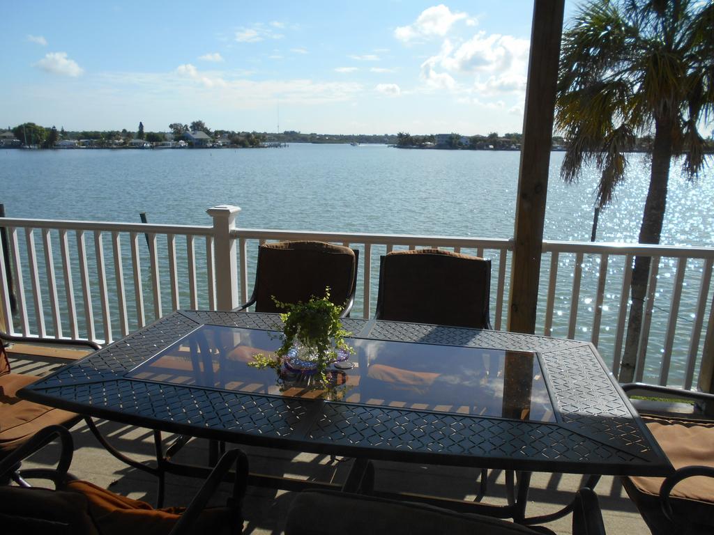3000 Sq Ft Beach And Bay Condo سانت بيتي بيتش المظهر الخارجي الصورة